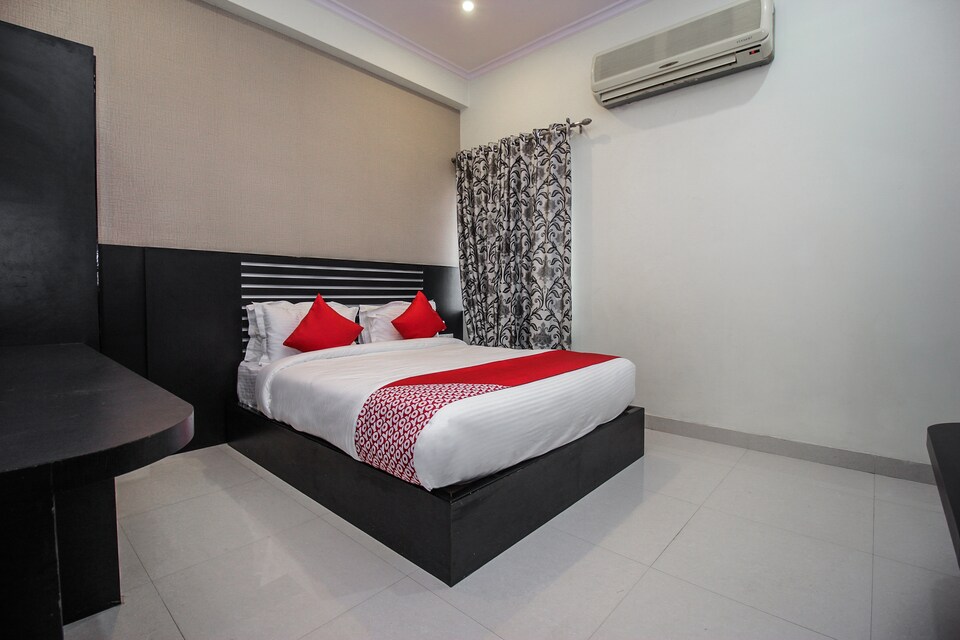 OYO 15218 Hotel Omaira, Vaishali Nagar Jaipur, Jaipur