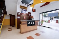 OYO 846422 Hotel The City Hub
