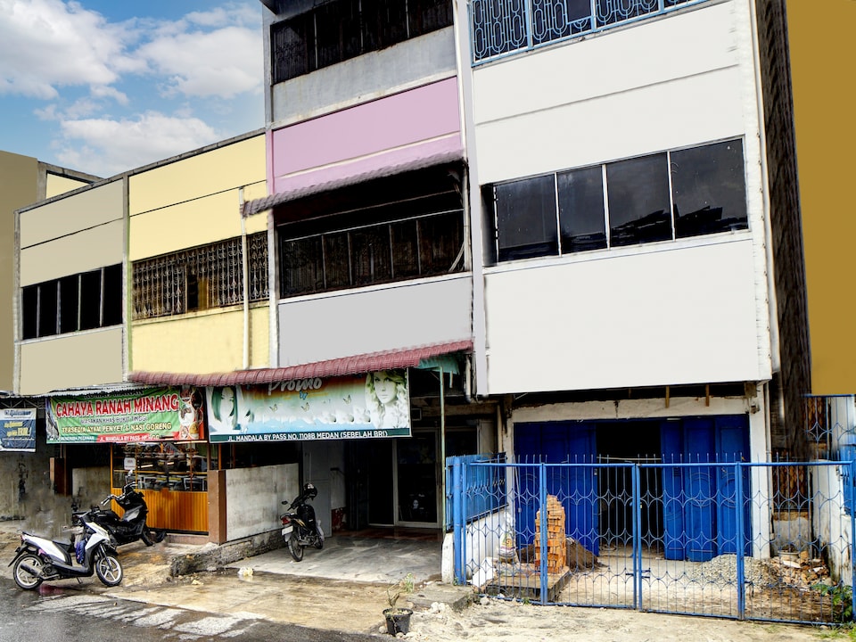 Hotel O near Universitas Negeri Medan formerly Rose Guest House, Medan, Medan
