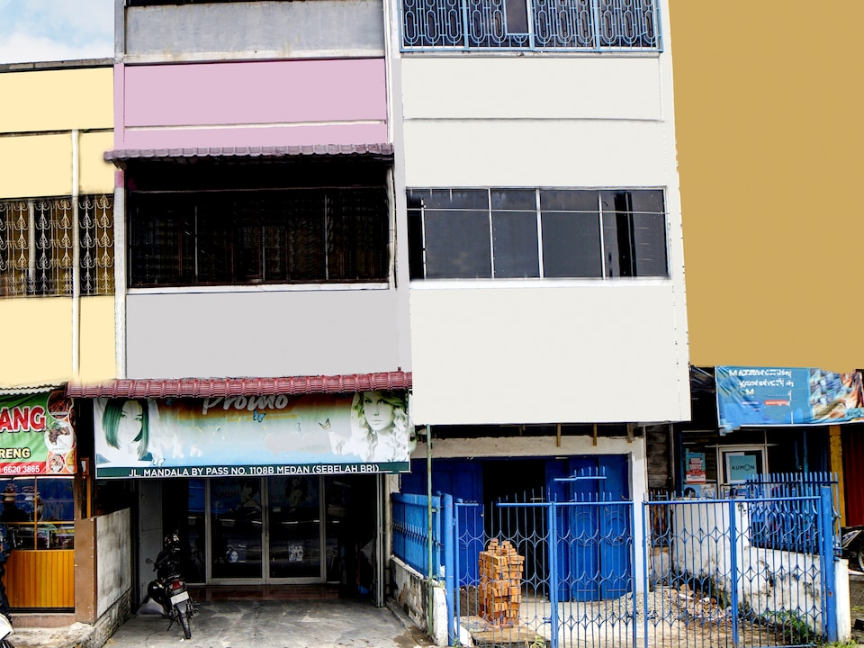 Hotel O near Universitas Negeri Medan formerly Rose Guest House, Medan, Medan