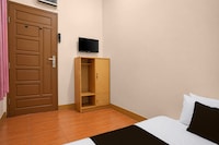 Hotel O near Universitas Negeri Medan formerly Rose Guest House