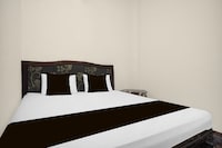 Hotel O near Universitas Negeri Medan formerly Rose Guest House