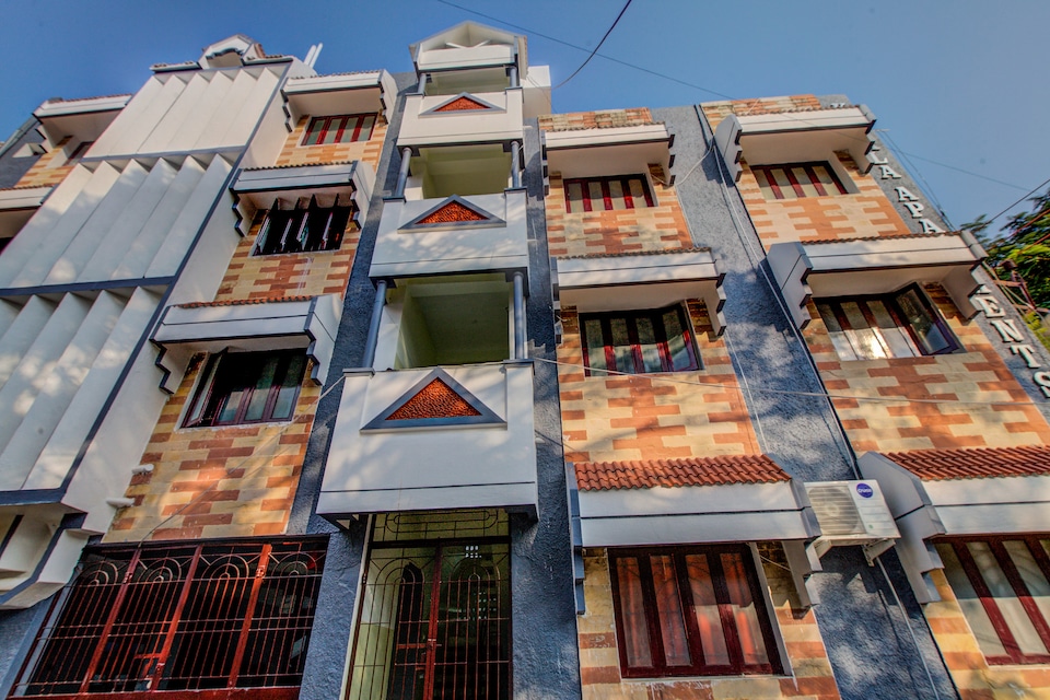 OYO 15221 Elegant 2BHK Near NT Mahal, Pondicherry City Centre, Pondicherry