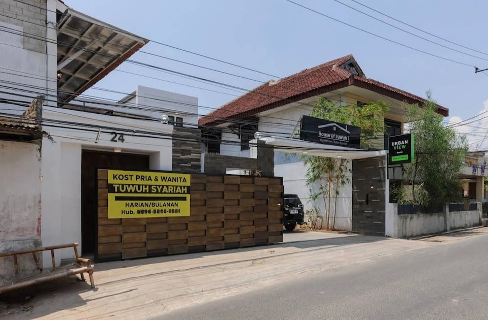 Hotel O near Mall Boemi Kedaton formerly House Of Tuwuh 1, Bandar Lampung, Bandar Lampung