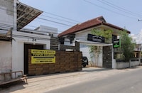 Hotel O near Mall Boemi Kedaton formerly House Of Tuwuh 1