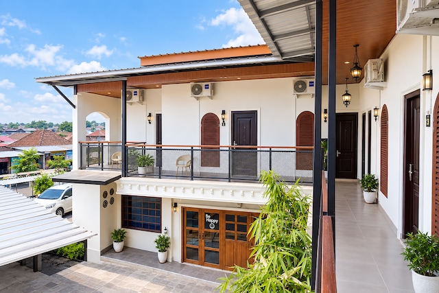 Hotel O near Mall Boemi Kedaton formerly House Of Tuwuh 2