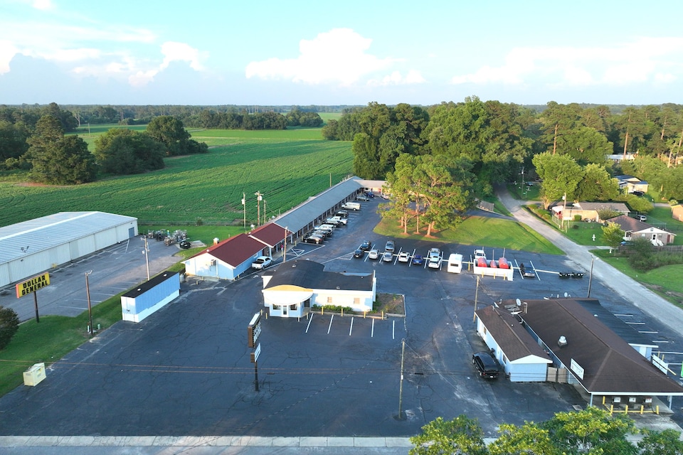 Imperial Motel Near Marion HWY 76, Mullins, SC, Mullins, SC