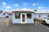 Imperial Motel Near Marion HWY 76
