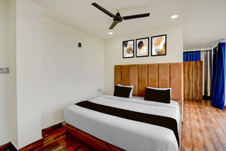 Townhouse Oak Govindpuri Station Formerly Montto Plaza, Govind Nagar Kanpur, Kanpur