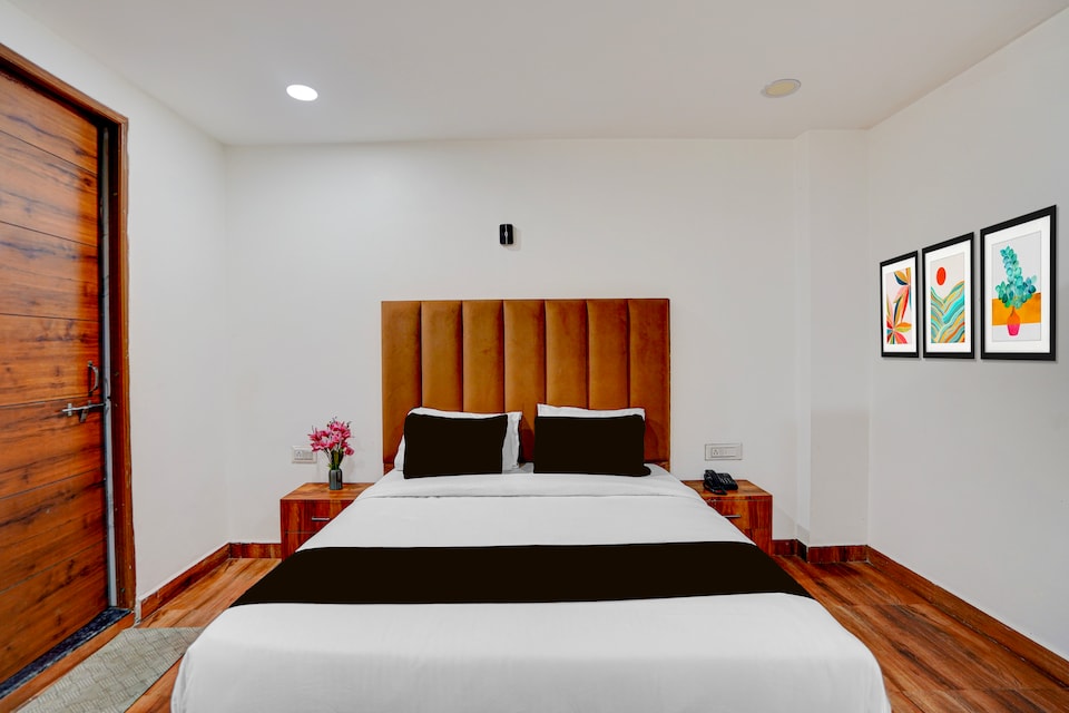 Townhouse Oak Govindpuri Station Formerly Montto Plaza, Govind Nagar Kanpur, Kanpur