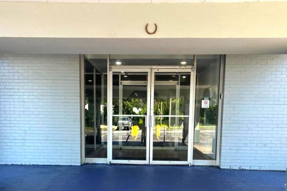 Twin City Inn & Suites Benton Harbor - St. Joseph, Benton Harbor, MI, Benton Harbor, MI