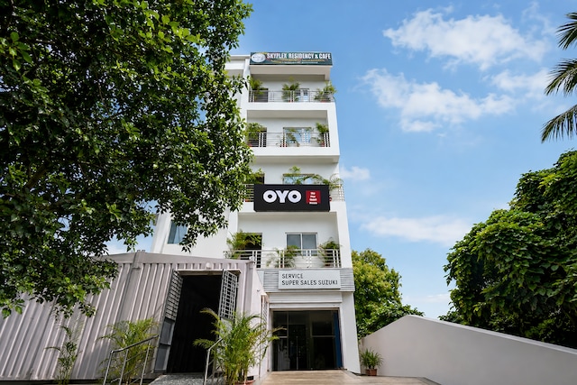 Hotel O SKY PLEX GUEST HOUSE