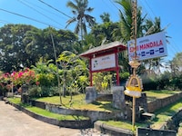 OYO 95369 Hotel Sari Mandala