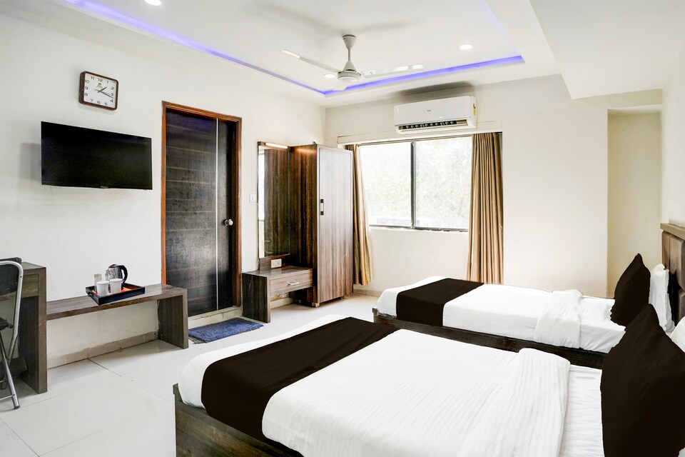 Hotel O Ashram Road formerly Radhey Residency, Ashram Road Ahmedabad, Ahmedabad