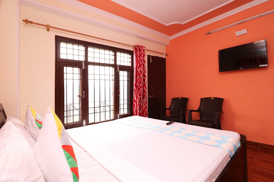 OYO Home 15232 Radiant 2BHK Apartment Bhattakufer, Sanjauli, Shimla