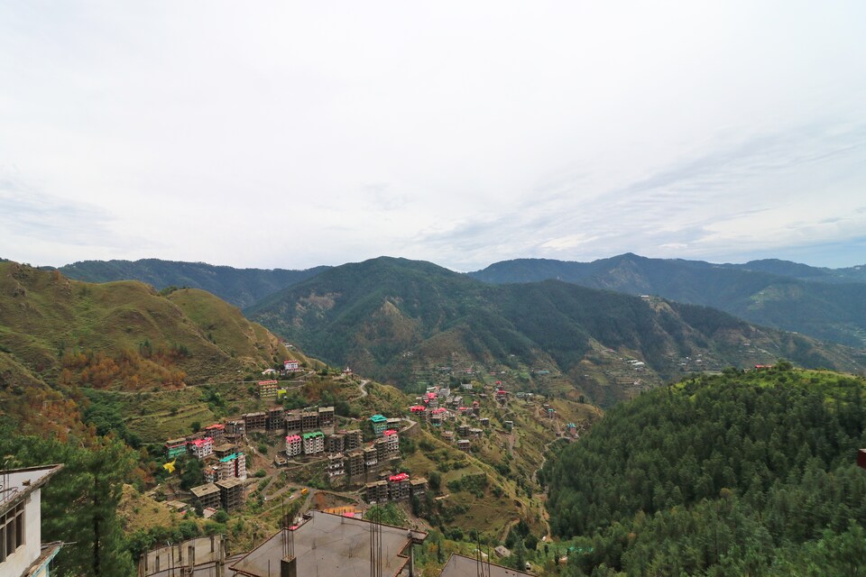 OYO Home 15232 Radiant 2BHK Apartment Bhattakufer, Sanjauli, Shimla