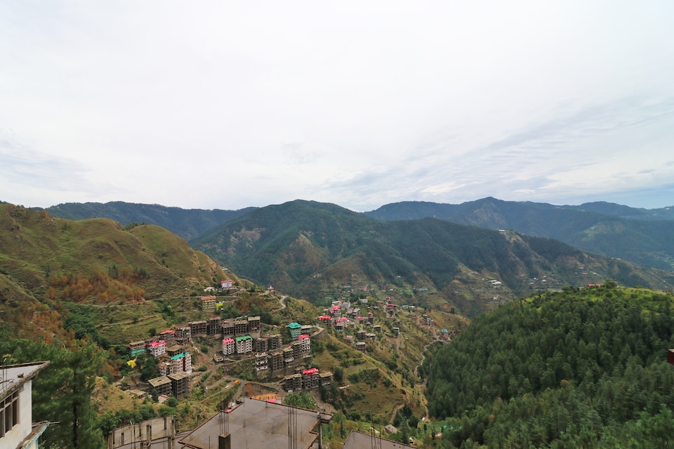 OYO Home 15234 Blissful Valley 1BHK Apartment Bhattakufer, Sanjauli, Shimla