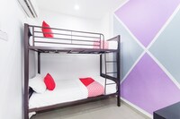 OYO 330 Cchinee Hotel