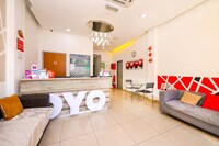 OYO 330 Cchinee Hotel