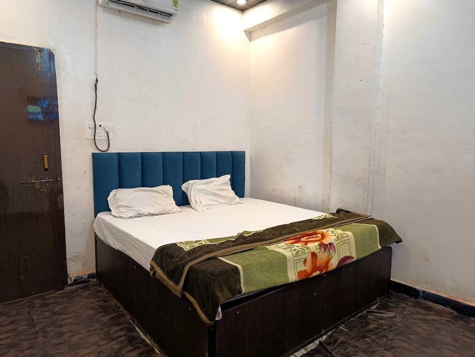 Hotel O The Kash Hotel, Rania Kanpur, Kanpur