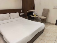 Townhouse Dashrathpuri Metro Formerly Elegant Palace