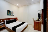 Super Townhouse Dashrathpuri Metro Formerly Elegant Palace