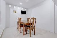 OYO 95374 Omah Ngentak Family Guest House