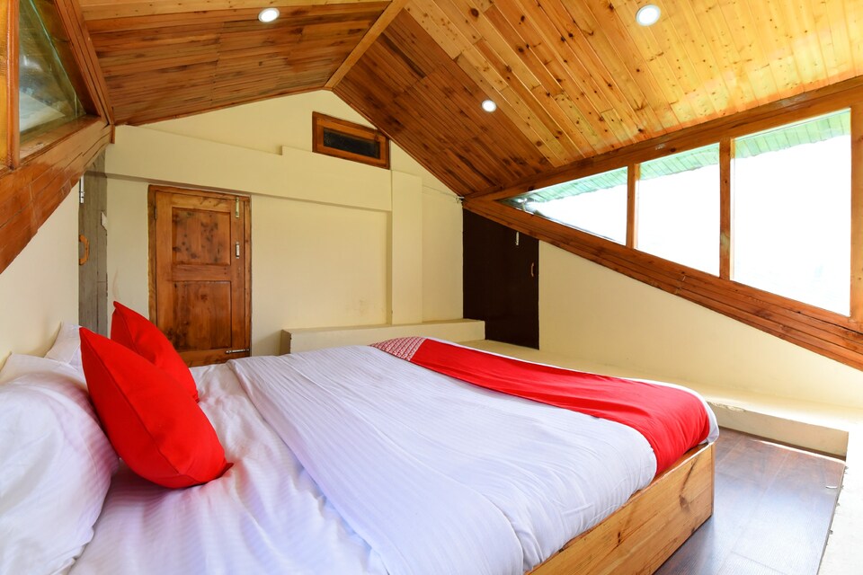 prop live with new code - mnl1001, Naggar Road, Manali