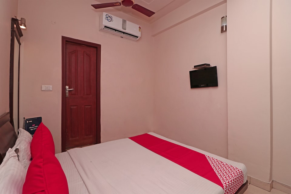 OYO 15249 Hotel Days Inn, Meerut, Meerut
