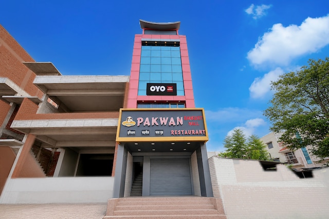 Hotel O PAKWAN HOTELS