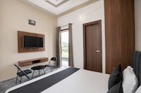 Hotel O Satyam’s Hotel & Banquets
