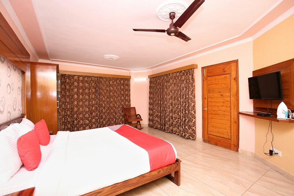OYO Home 15254 Scenic Studio, Kasauli, Kasauli