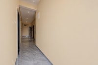 OYO 846487 Hotel Royal Galaxy Inn