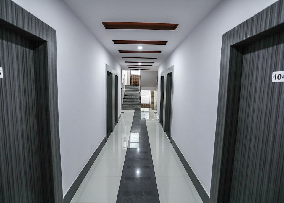 Super Hotel O Smart City, Hamidia Road Bhopal, भोपाल