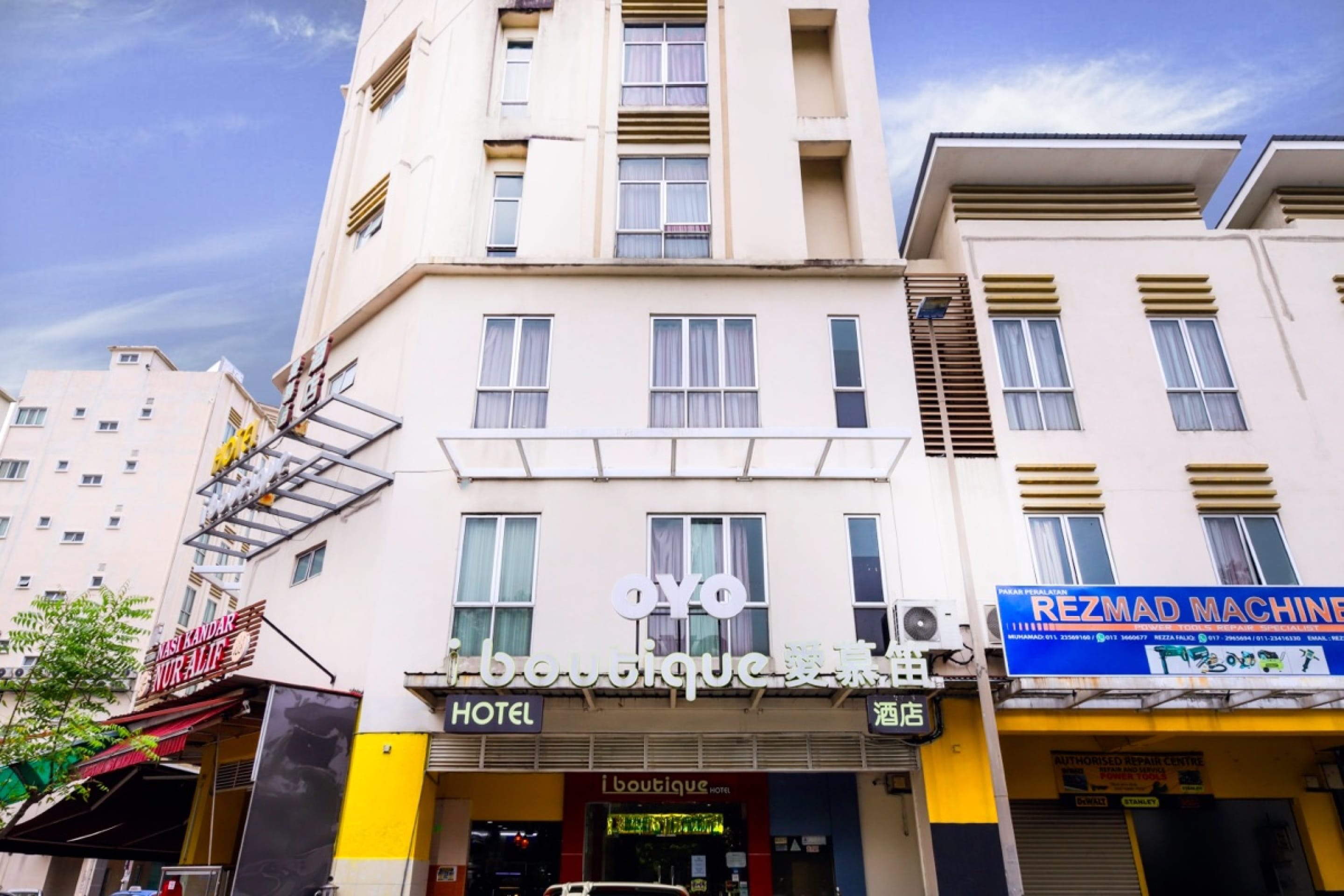 Super OYO 331 I Boutique Hotel