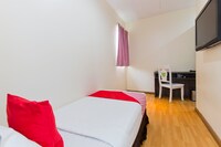 OYO 331 i Boutique Hotel