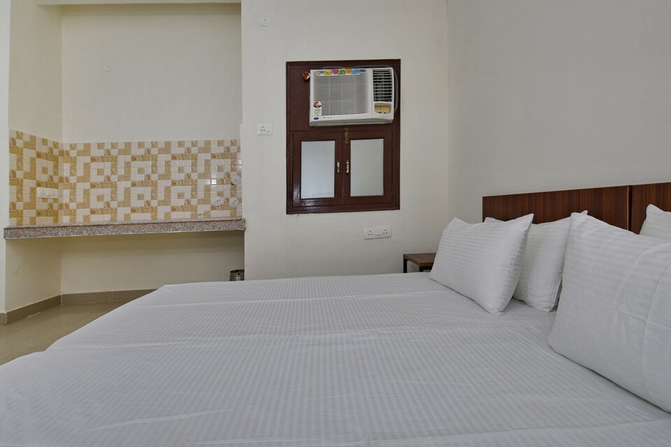 OYO LIFE GRG948 सेक्टर 48, DLF 4 Gurgaon, गुड़गांव