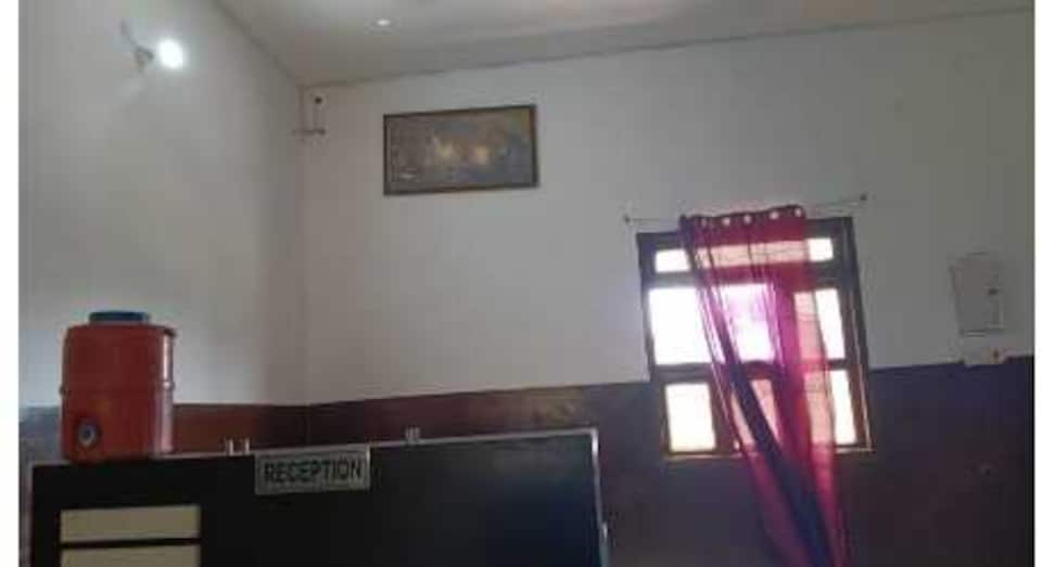 SPOT ON S  P hotel & oyo, Rambagh Allahabad, Prayagraj