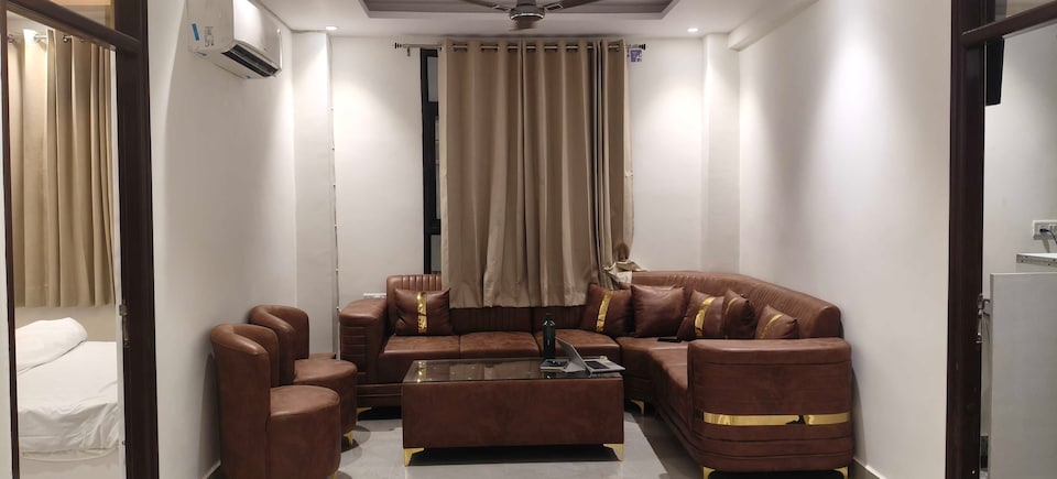 Townhouse Hotel SRV inn, Vikas Nagar Lucknow, Lucknow