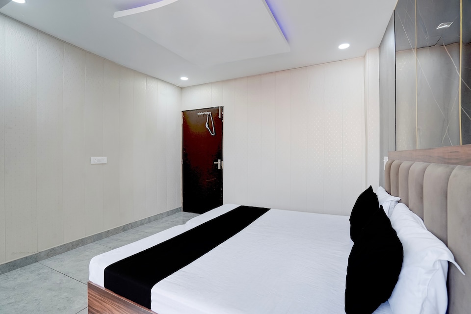 Hotel O Sky Rooms, Jammu, Jammu