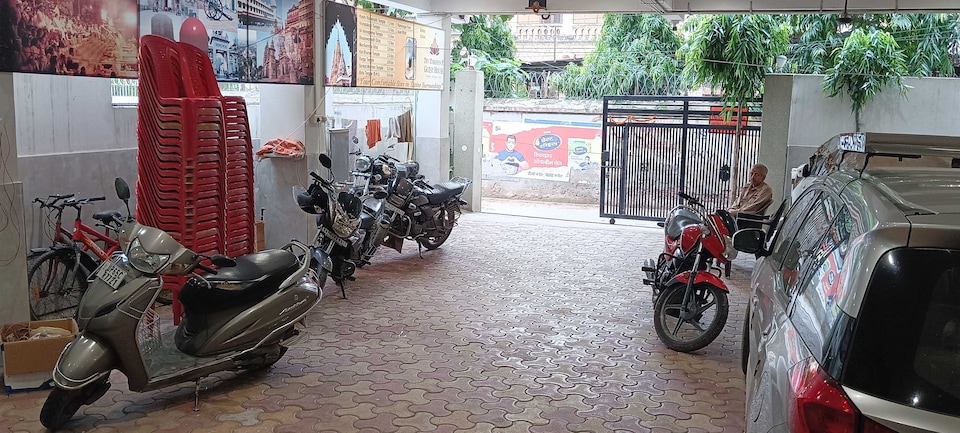 Hotel O DEV DARSHAN PAYING GUEST HOUSE, Godowlia, Varanasi