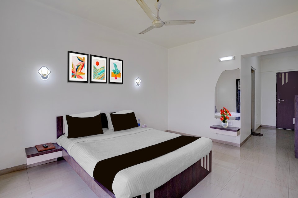 Super Townhouse RTO Office Silvassa Formerly Hotel Utkarsh, Silvassa, Silvassa