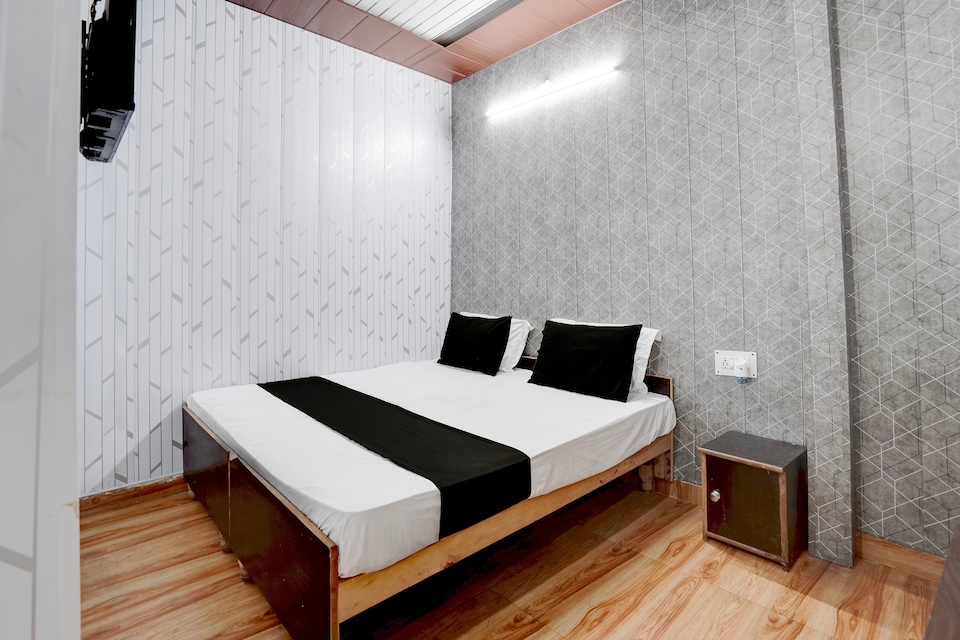 SPOT ON Sv Inn , Indira Nagar Lucknow, Lucknow