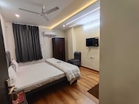 Hotel O AKS Grand