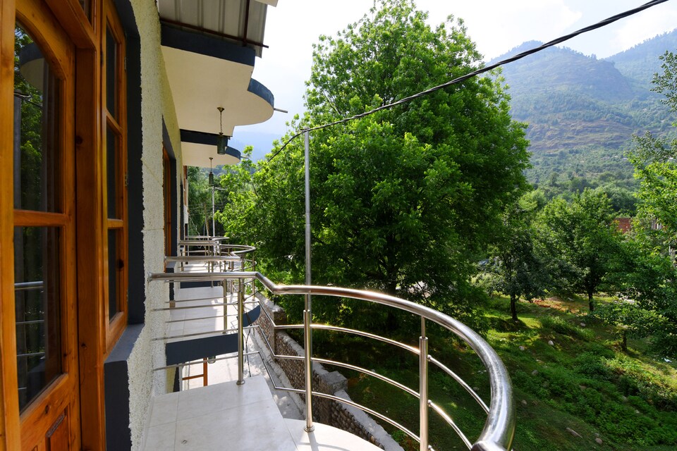 OYO 15348 Apple Town, NH 21 Manali, Manali