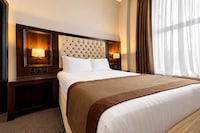 The Victoria Hotel, Bradford by Sunday