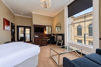 The Victoria Hotel, Bradford by Sunday
