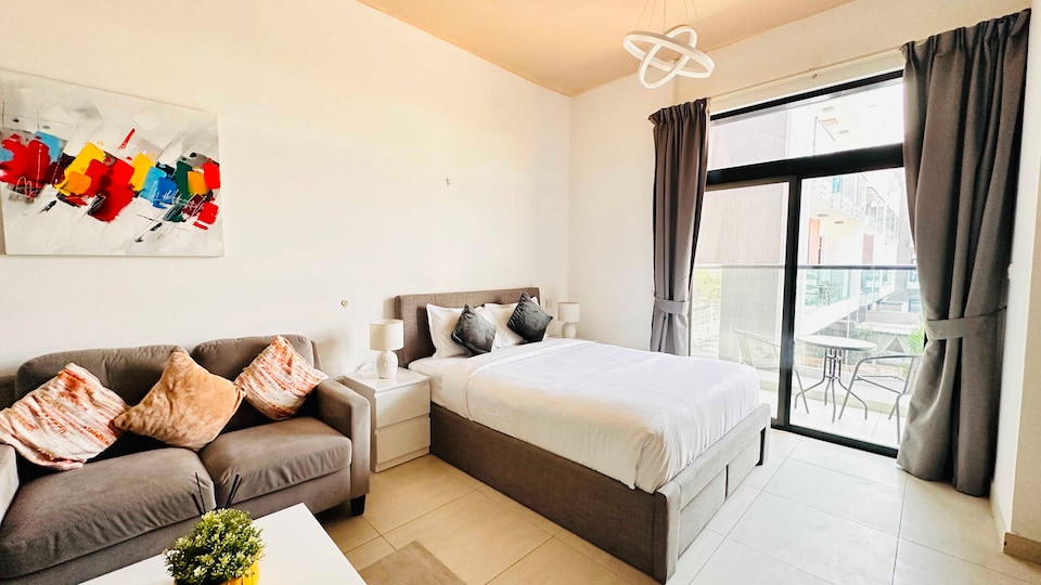 Premium Holiday Apartment at La Perla JVC with Pool & Gym  , Jumeirah, Dubai