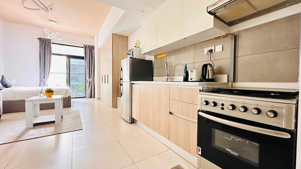 Premium Holiday Apartment at La Perla JVC with Pool & Gym  , Jumeirah, Dubai