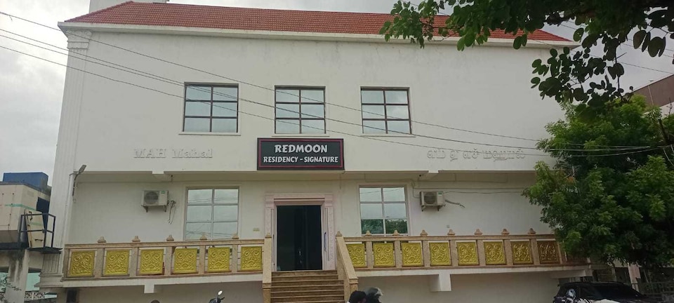 Hotel O  REDMOON RESIDENCY SIGNATURE, Anna Nagar Chennai, Chennai